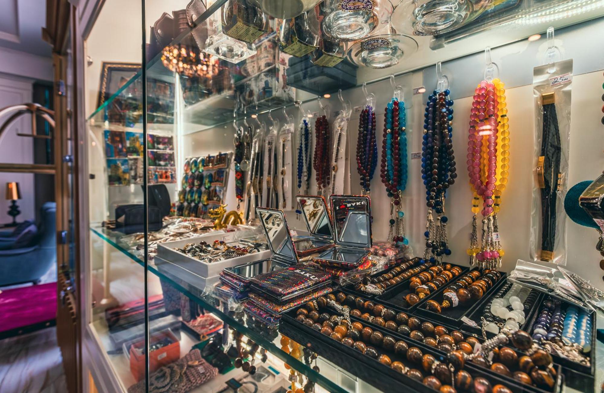 Alba Hotel & Spa Baku Exterior photo Jewelry store in Florence, Italy